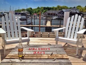 5 Best Outdoor Eating (and Drinking) Spots in Downtown Mystic 5 Best Eating (and Drinking) Spots in Downtown Mystic