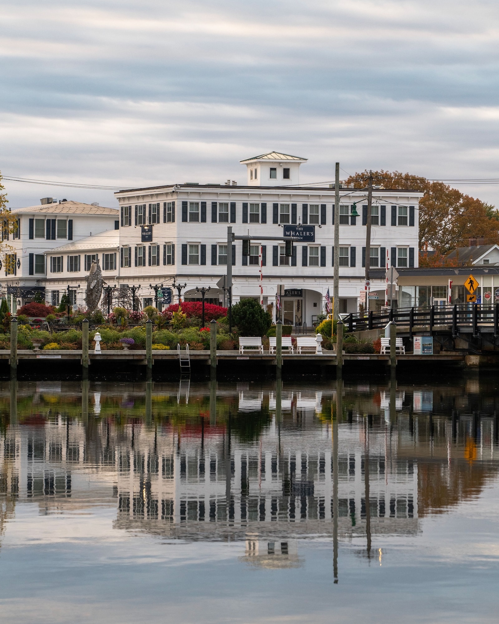 Exterior of The Whalers Inn, one of the top-rated hotels in Mystic CT